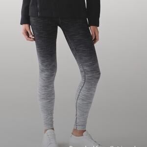 Wunder Under High Rise Legging Color: Ombre Space Dye Black Deep Coal size 2